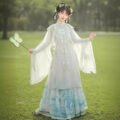 Ming-Style Yunjian Hanfu Set for Women