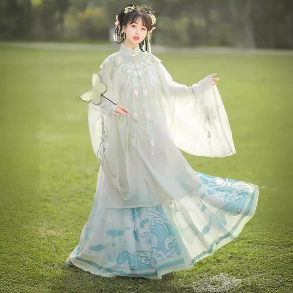 Ming-Style Yunjian Hanfu Set for Women