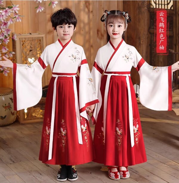 traditional-chinese-boy-girl-hanfu-photo2