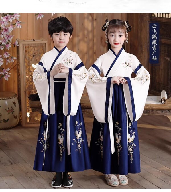 traditional-chinese-boy-girl-hanfu-photo3