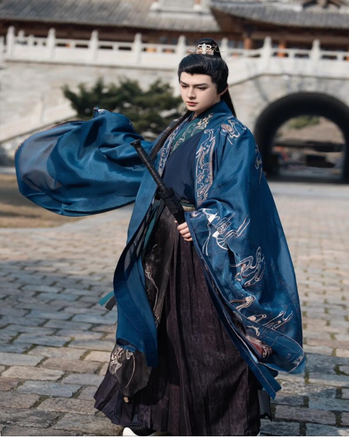Modern Men's Hanfu