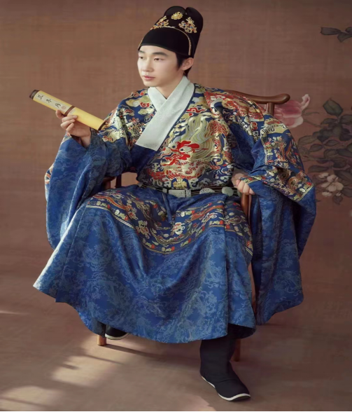 What was the style of men’s Hanfu in the Ming Dynasty?