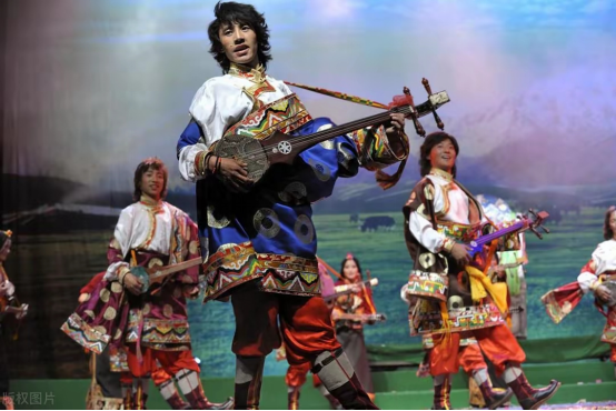 Tibetan Clothing photo