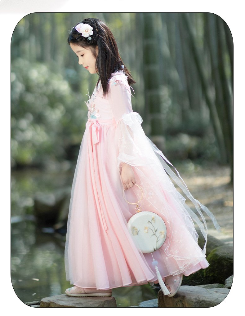 Girl's pink hanfu dress
