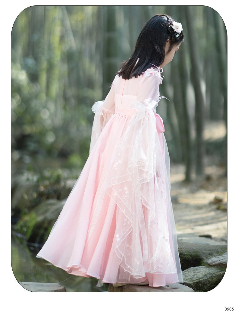 Girl's pink hanfu dress