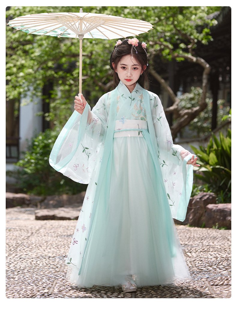Song Dynasty Light Green Girls Hanfu photo