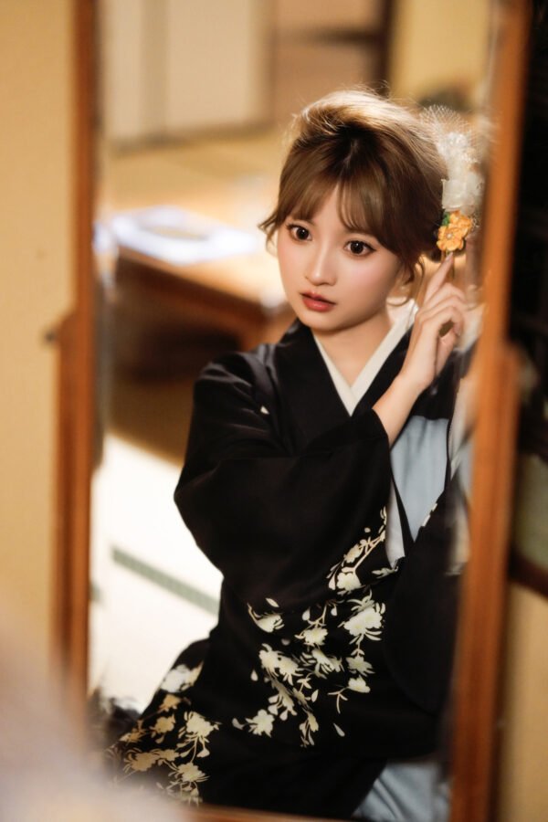 Women’s Traditional Black Tomesode Kimono