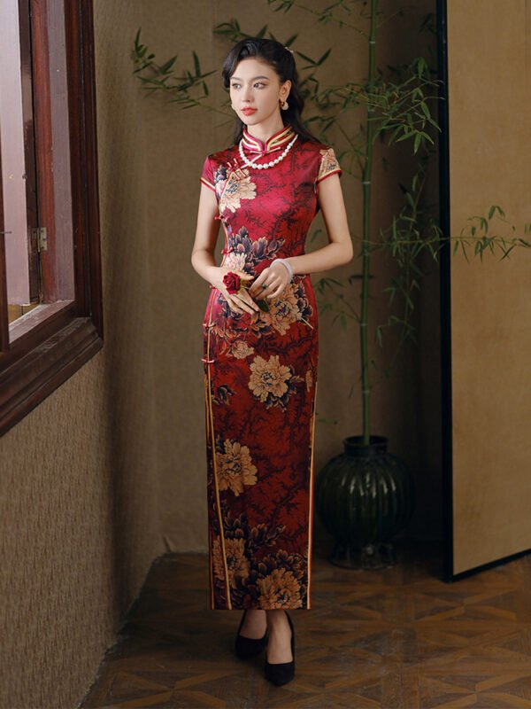 2025-Collection-Red-Chinese-Qipao-Dress-main-photo3 High-End Chinese Dress