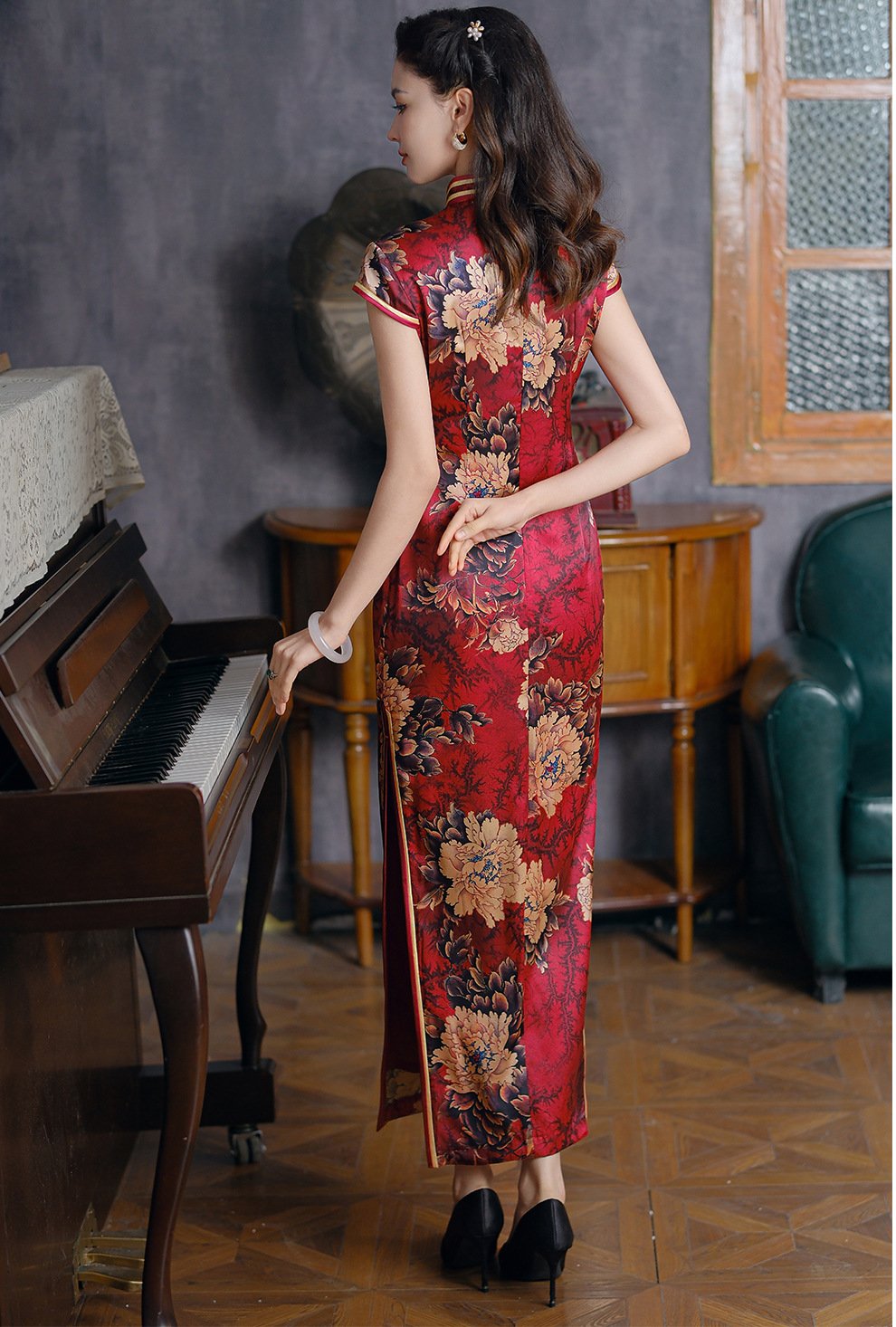 Chinese Qipao Dress: A High-End Chinese Dress for Timeless Elegance