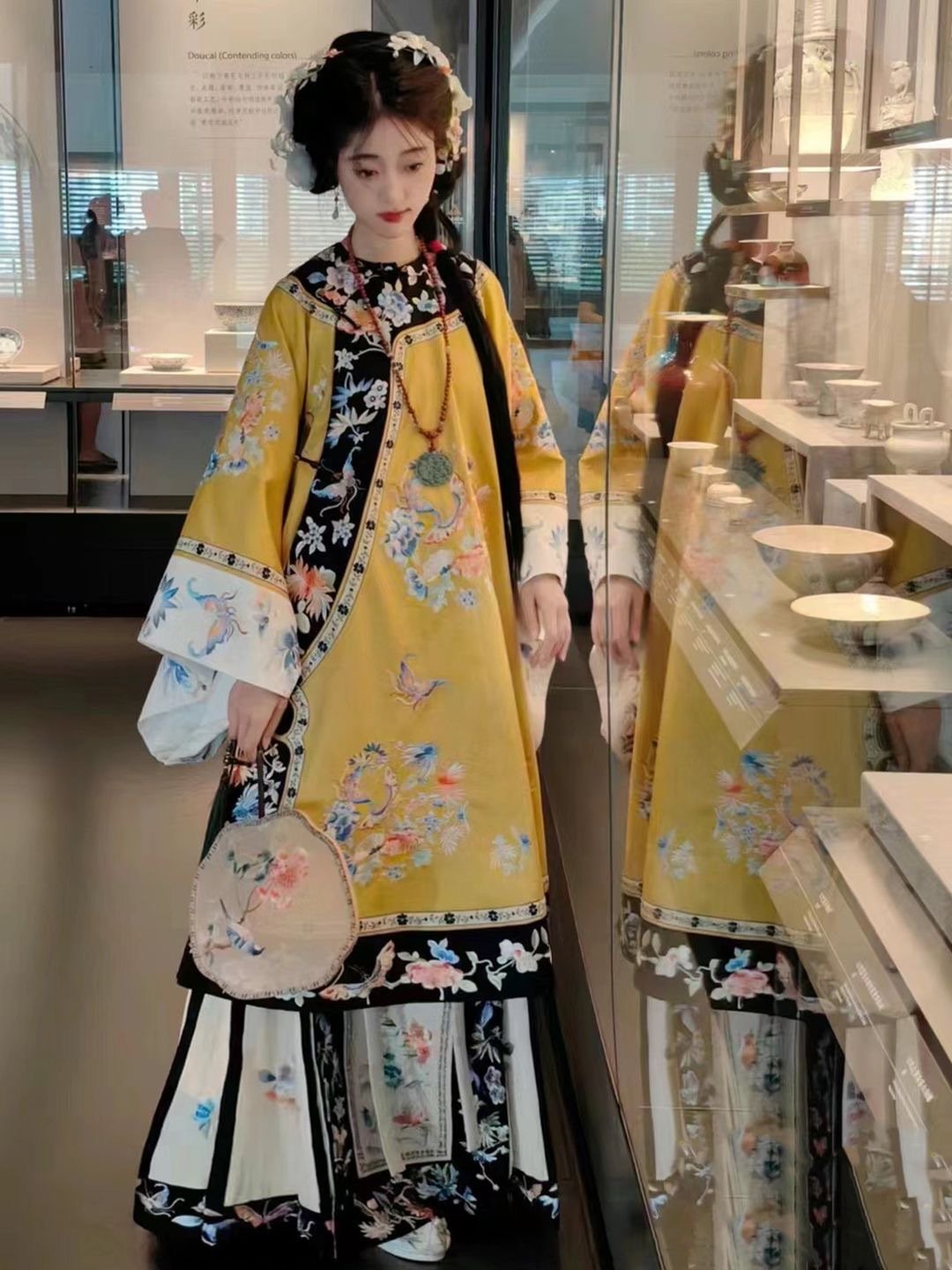 Jin Dynasty Ruqun: Timeless Top-Skirt Set from Ancient China