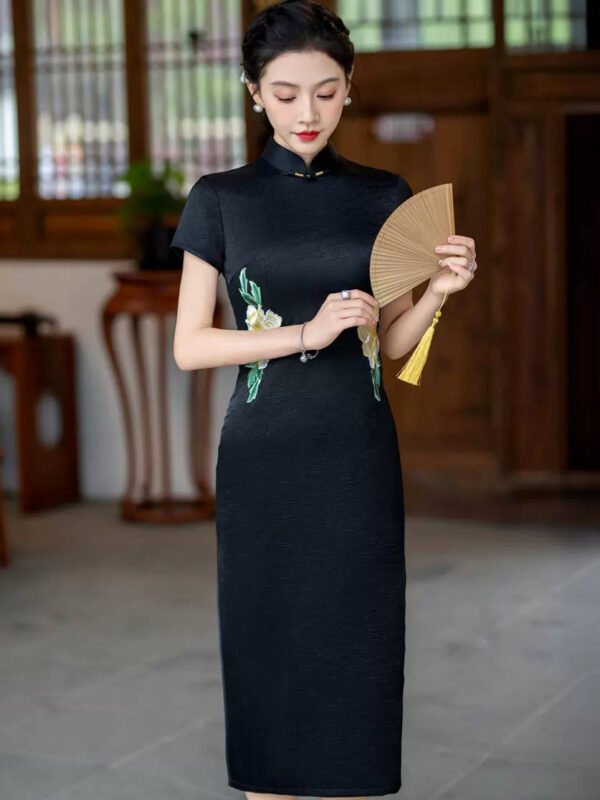 traditional-chinese-dress-black-embroidery-main-photo1 2025 summer high-end handmade silk cheongsam dress for women