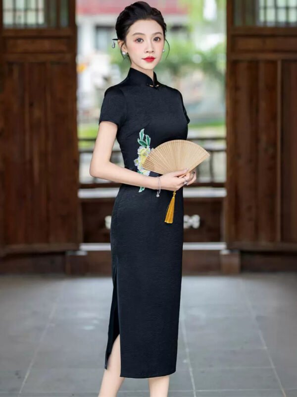 traditional-chinese-dress-black-embroidery-main-photo2 2025 summer high-end handmade silk cheongsam dress for women